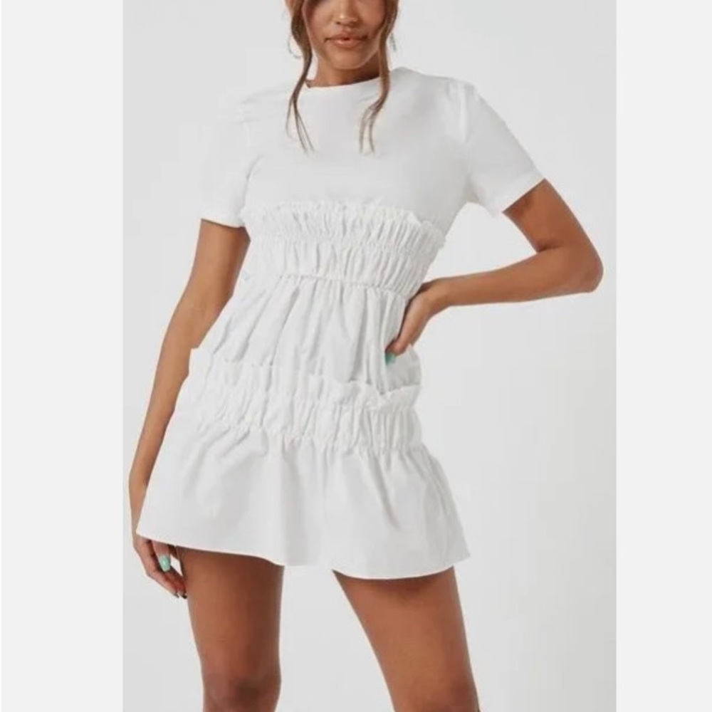 MISSGUIDED WHITE COTTON SHORT SLEEVE RUCHED WAIST A LINE MINI TEA DRESS SIZE 6